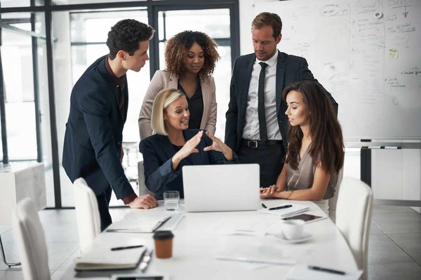 Comment les techniques de visualisation peuvent-elles aider à réduire les niveaux de stress avant une chirurgie ?